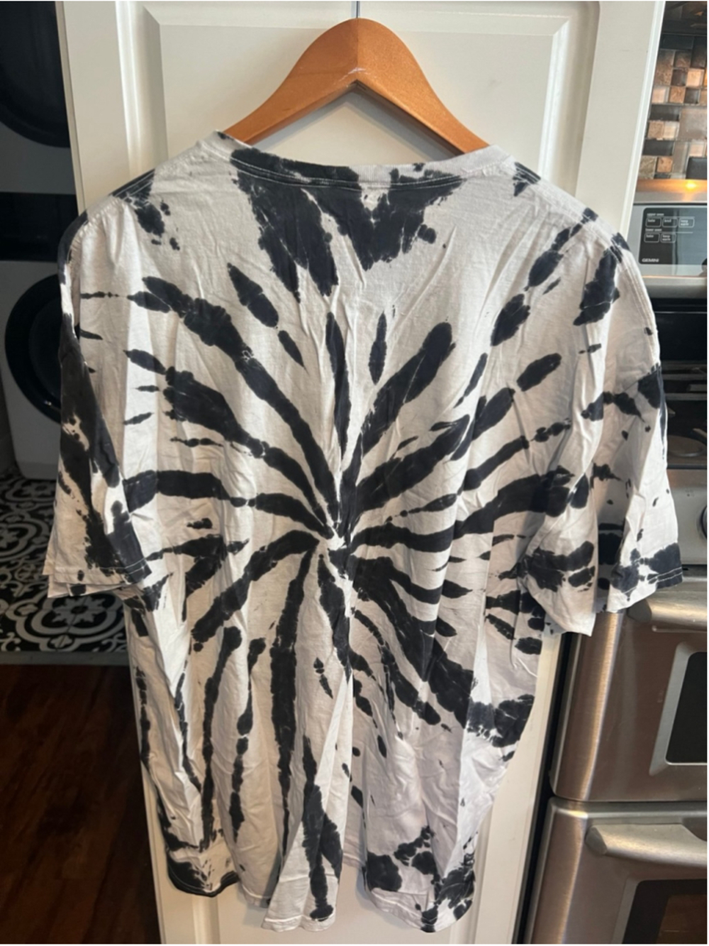 New Def Leppard Black White Tie-Dye Animal.Graphic T-Shirt Mens XL - Picture 6 of 6